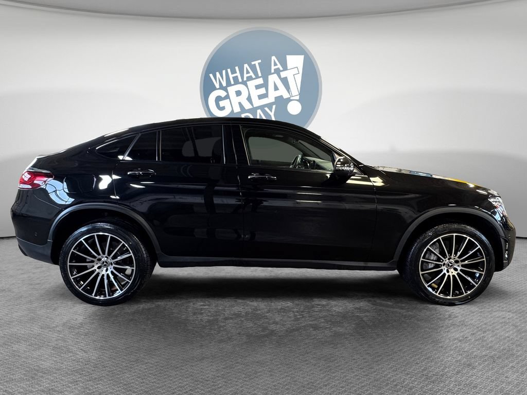 Used 2023 Mercedes-Benz GLC 300 4MATIC Coupe image 2