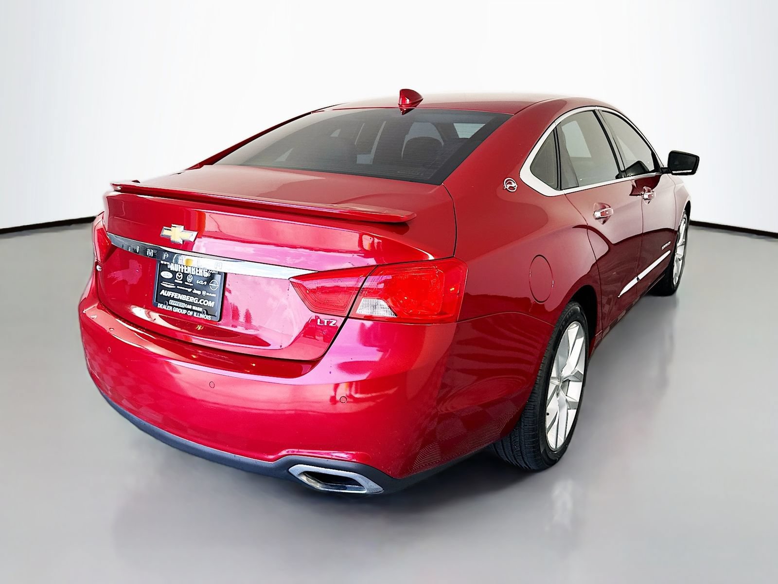 Used 2015 Chevrolet Impala LTZ FWD image 7