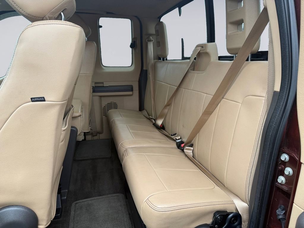 Used 2015 Ford F250 Lariat image 16