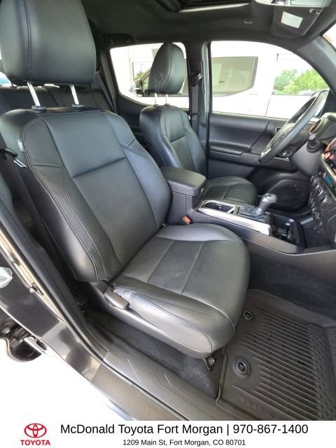 Used 2021 Toyota Tacoma Limited AWD/4WD image 21