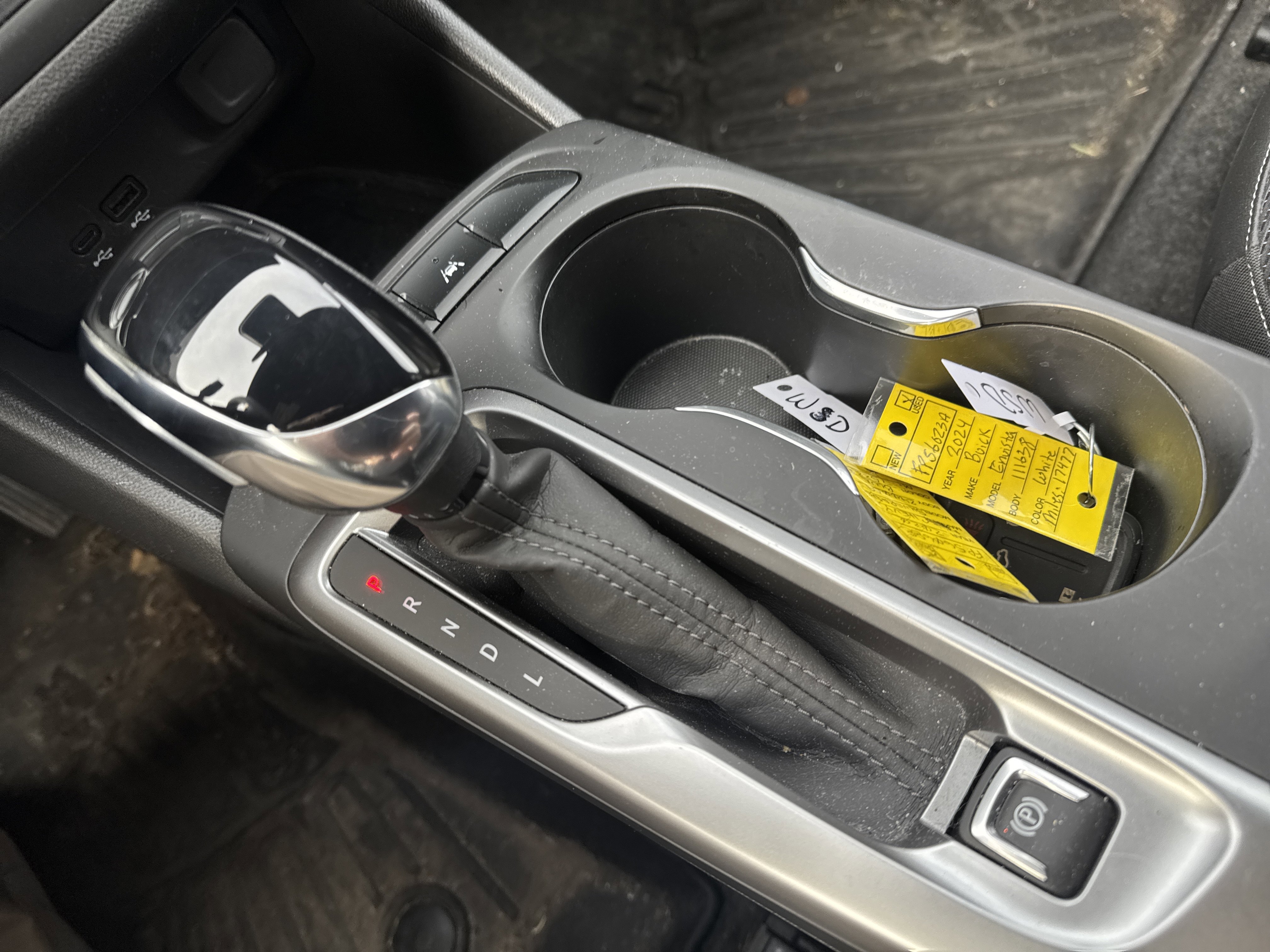 Used 2024 Buick Envista Preferred w/ Advanced Safety Package image 24