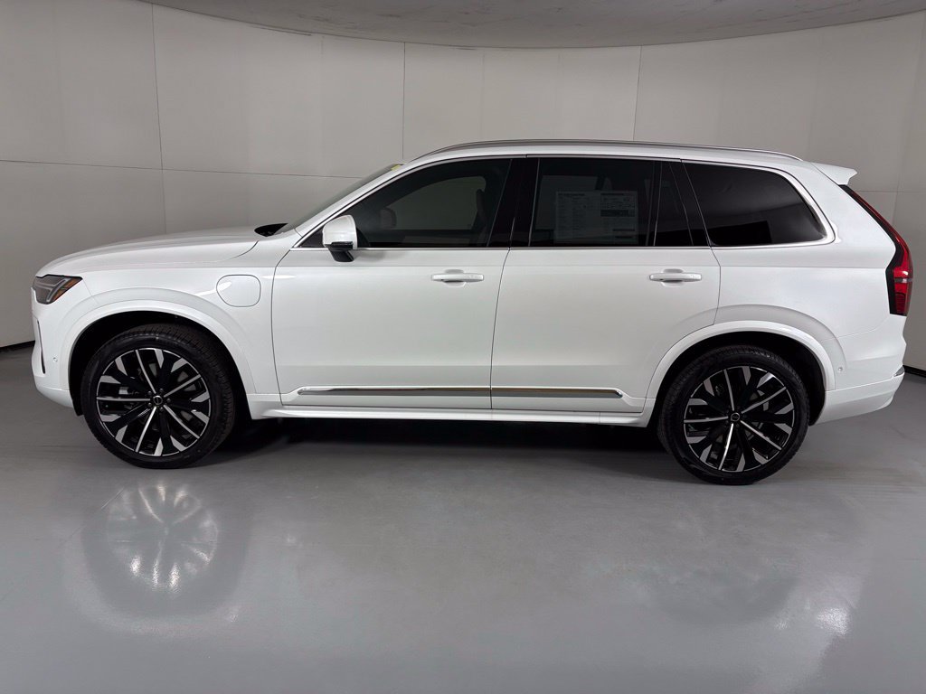 New 2026 Volvo XC90 T8 Plus w/ Protection Package Premier AWD/4WD image 5