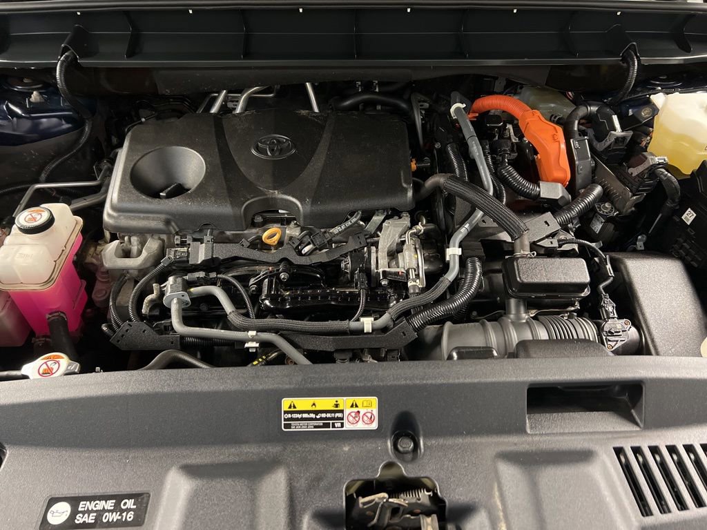 Used 2021 Toyota Highlander XLE image 37