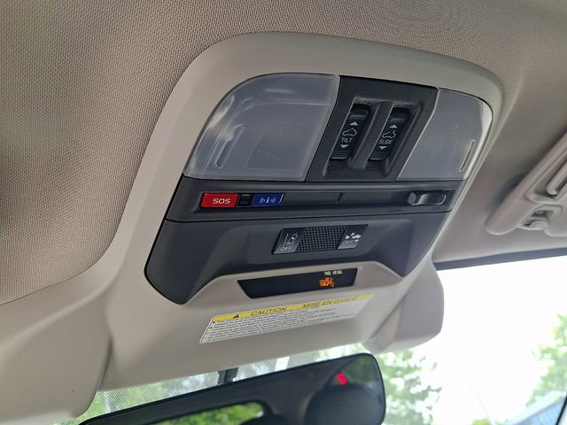 Used 2023 Subaru Crosstrek 2.5i Limited w/ Moonroof Package AWD/4WD image 29