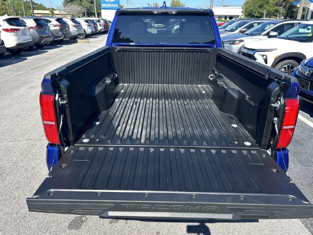 Used 2024 Toyota Tacoma SR5 AWD/4WD image 31
