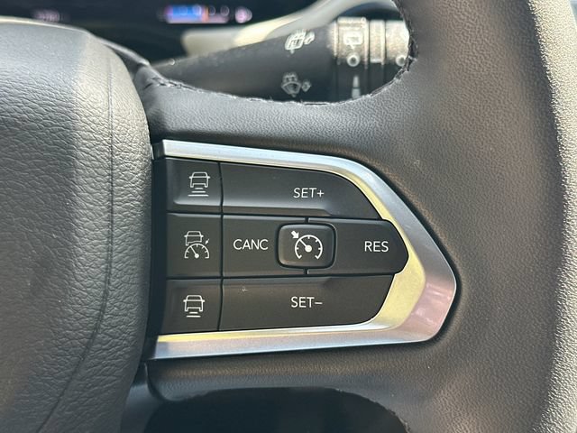 Used 2025 Jeep Compass Limited w/ Elite Group AWD/4WD image 30