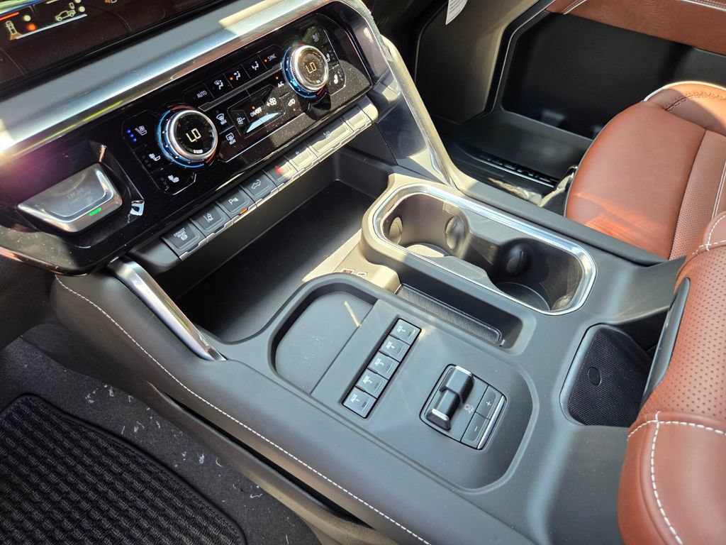 New 2026 GMC Sierra 3500 Denali Ultimate AWD/4WD image 25