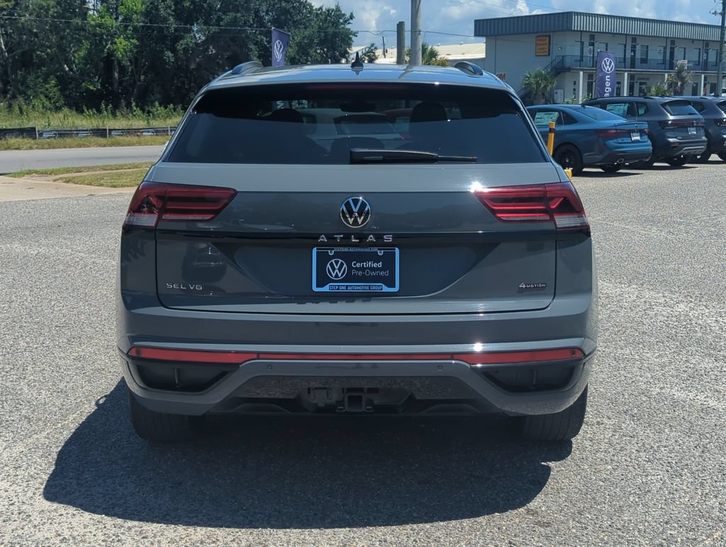 Certified 2023 Volkswagen Atlas Cross Sport SEL R-Line AWD/4WD image 6