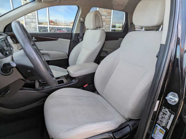 Used 2016 Kia Sorento LX image 10