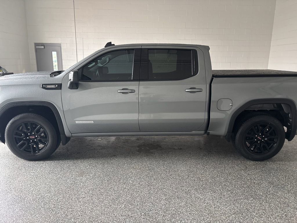 Used 2025 GMC Sierra 1500 Elevation image 2