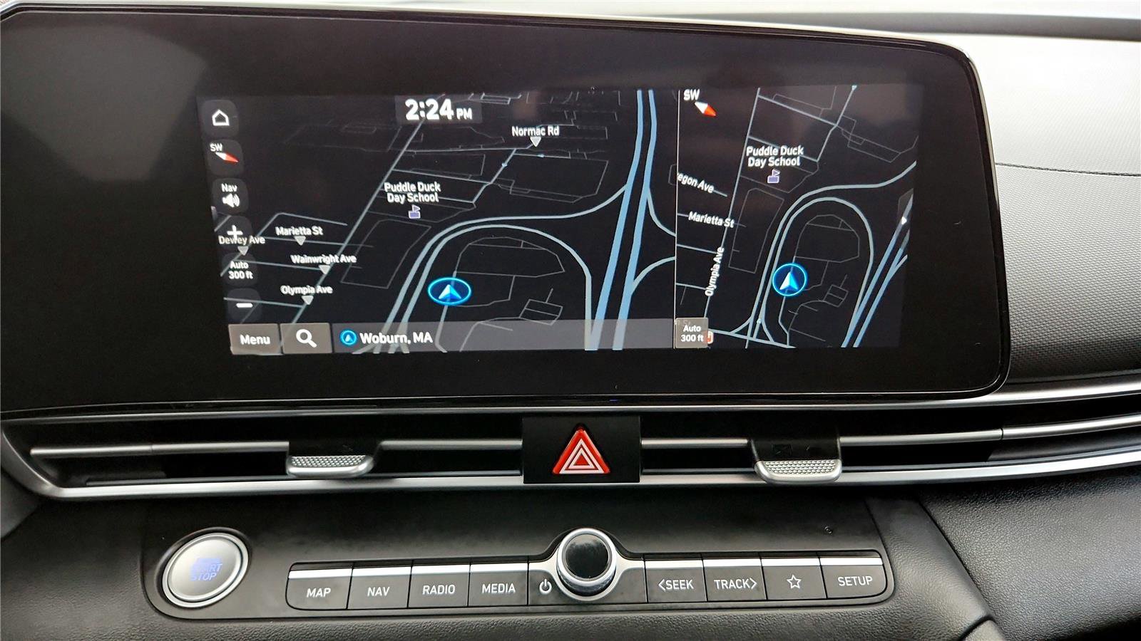 Used 2023 Hyundai Elantra Limited image 28