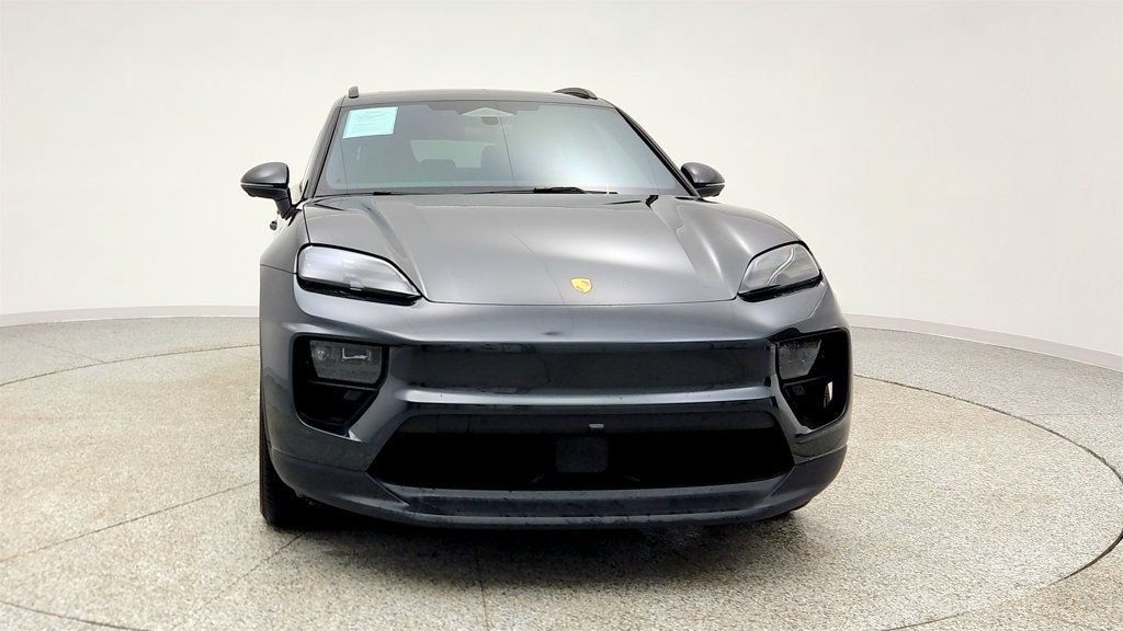 Used 2025 Porsche Macan 4 Electric AWD/4WD image 2