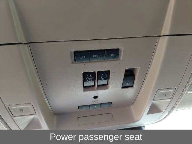 Used 2016 Chevrolet Silverado 2500 High Country w/ Duramax Plus Package image 20