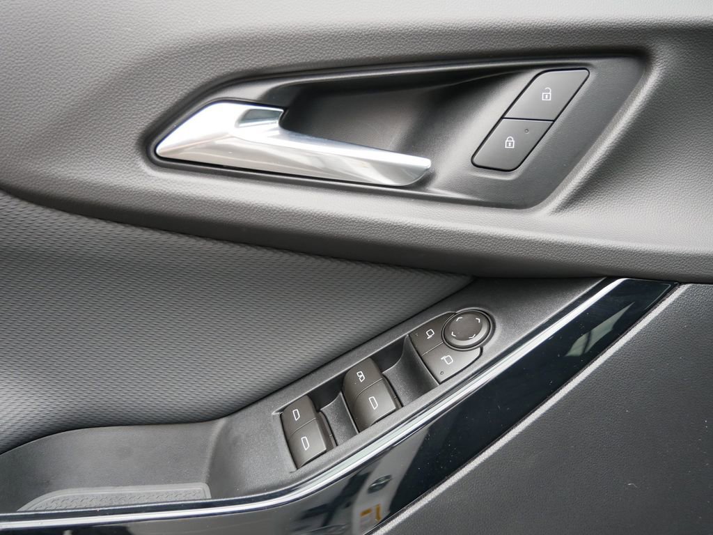 New 2026 Chevrolet Equinox LT w/ Safety and Technology Package AWD/4WD image 15