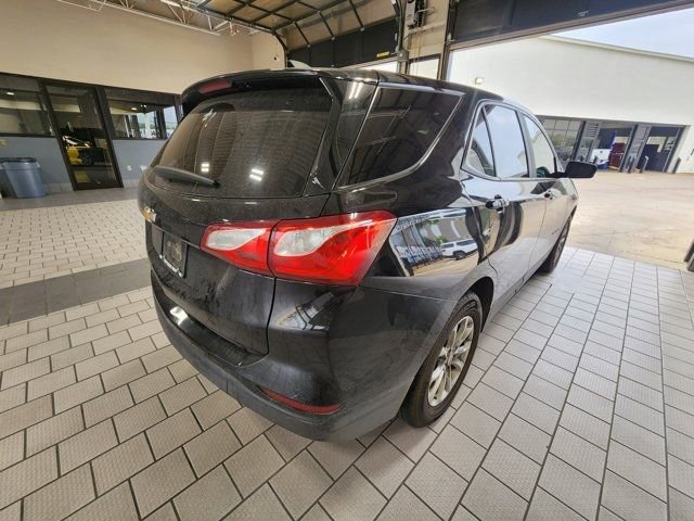 Used 2020 Chevrolet Equinox LS w/ LS Convenience Package video 4