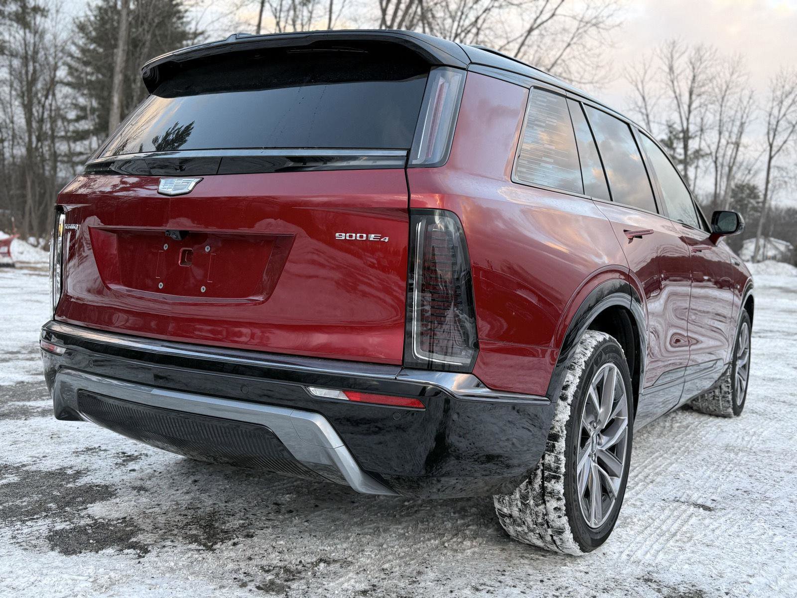 New 2026 Cadillac Vistiq Sport image 5