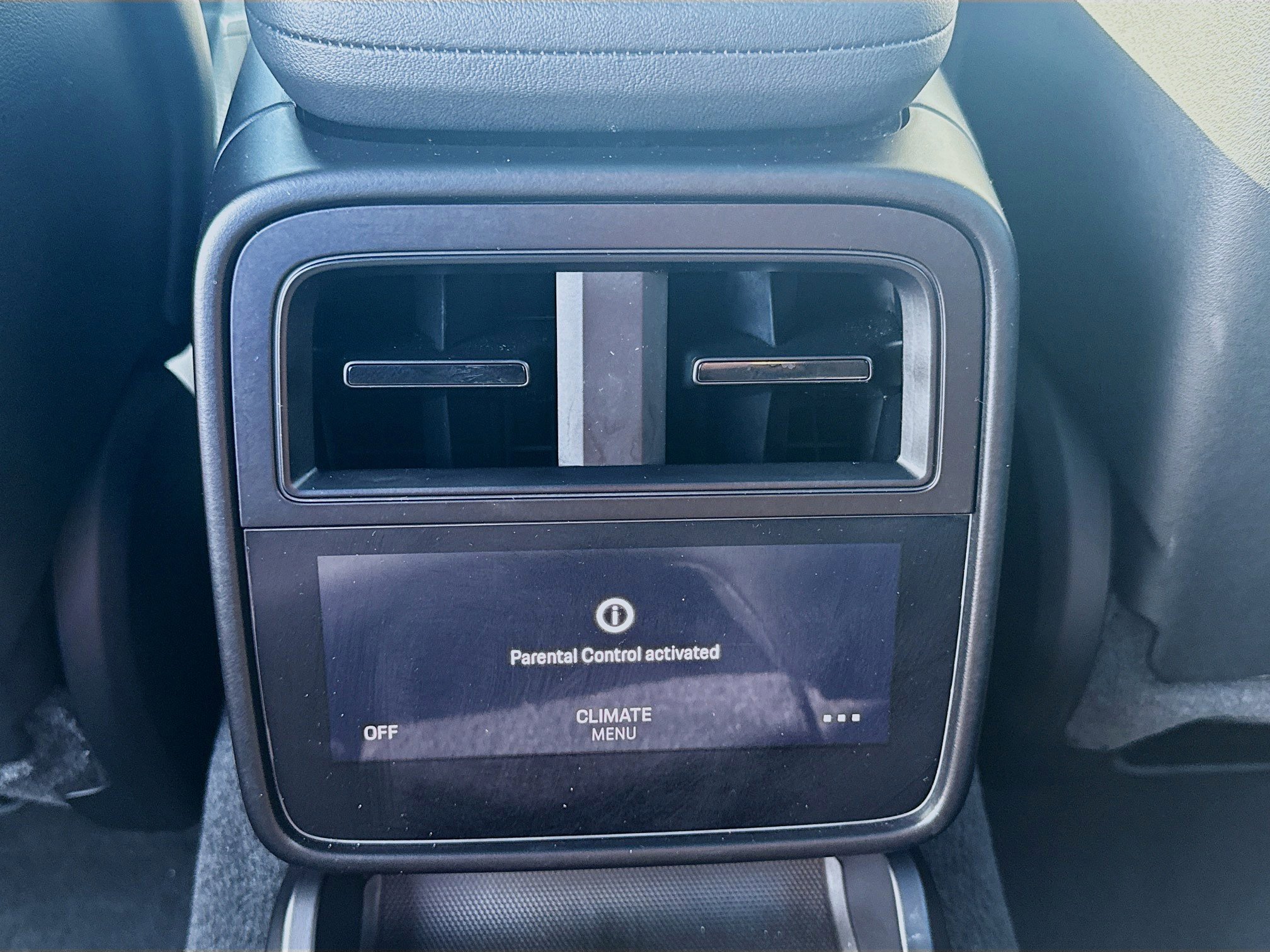 Used 2023 Porsche Taycan w/ Premium Package image 23