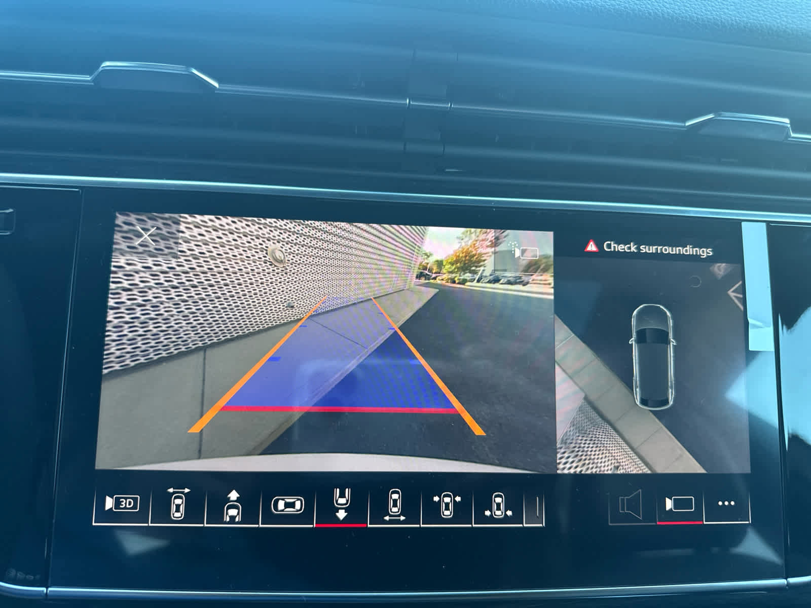New 2026 Audi Q8 Premium Plus image 24