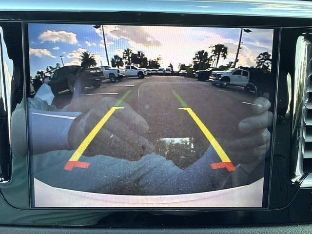 Used 2018 Chrysler Pacifica Touring-L Plus FWD image 31