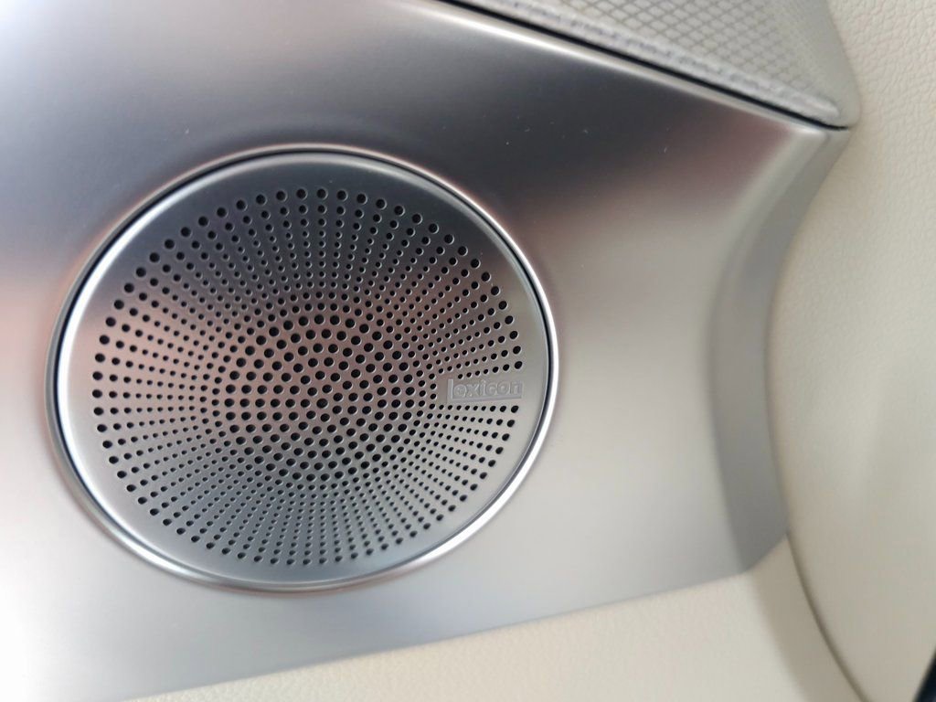 New 2026 Genesis G70 2.5T Prestige image 11