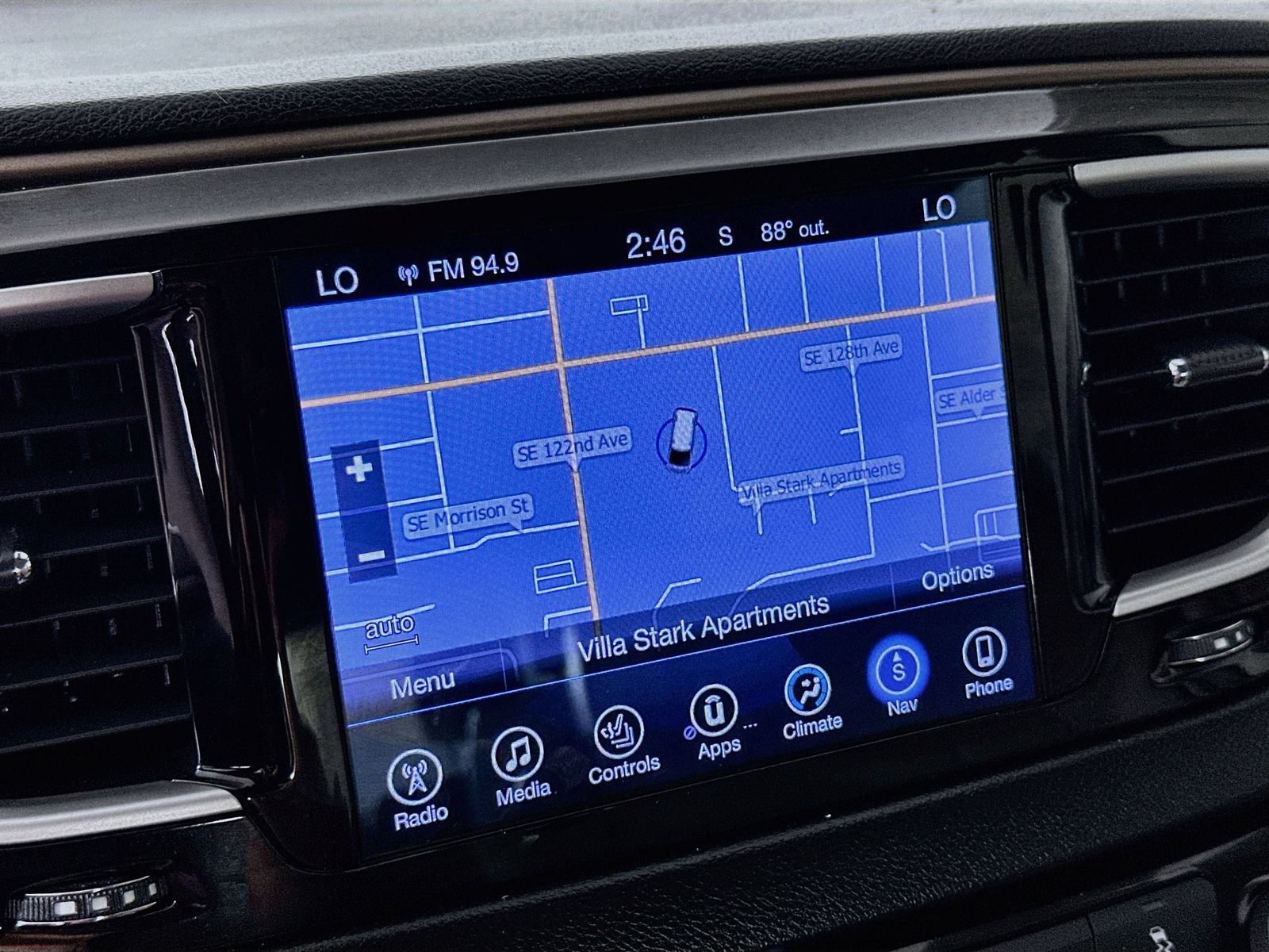 Used 2017 Chrysler Pacifica Touring-L FWD image 14