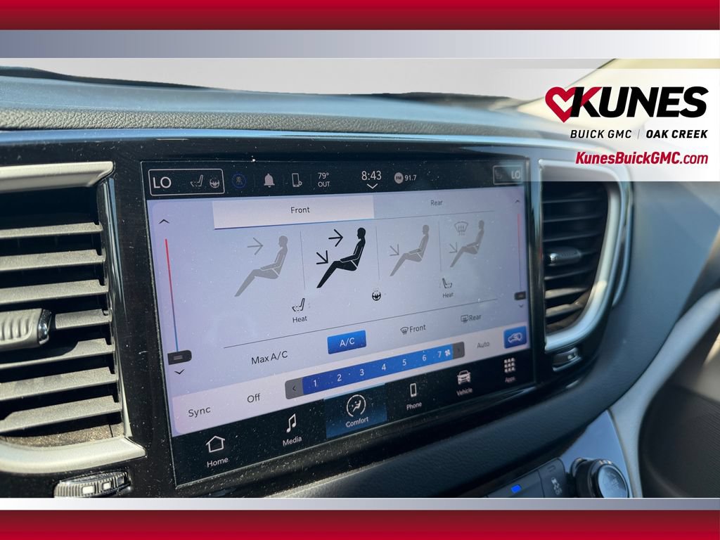 Used 2023 Chrysler Pacifica Touring-L FWD image 24