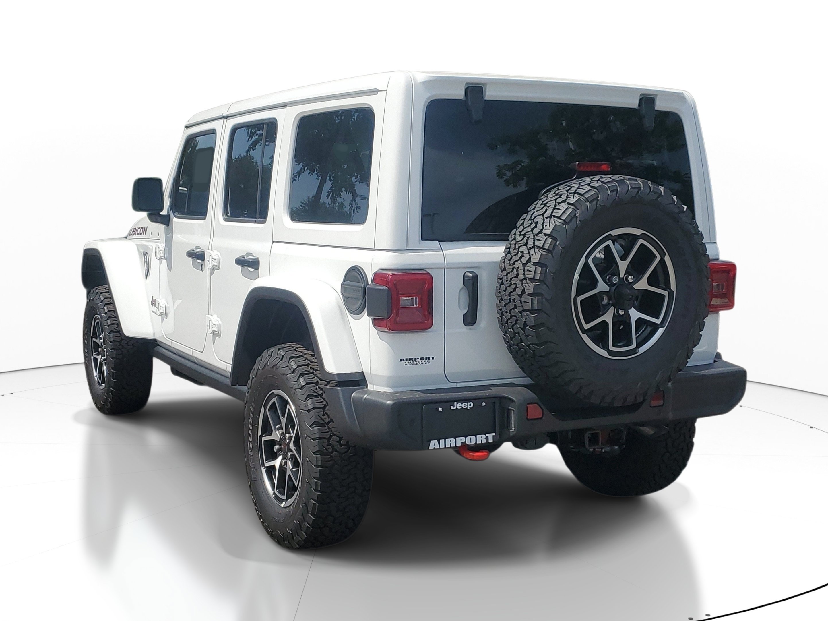 New 2026 Jeep Wrangler Unlimited Rubicon w/ Safety Group AWD/4WD image 4