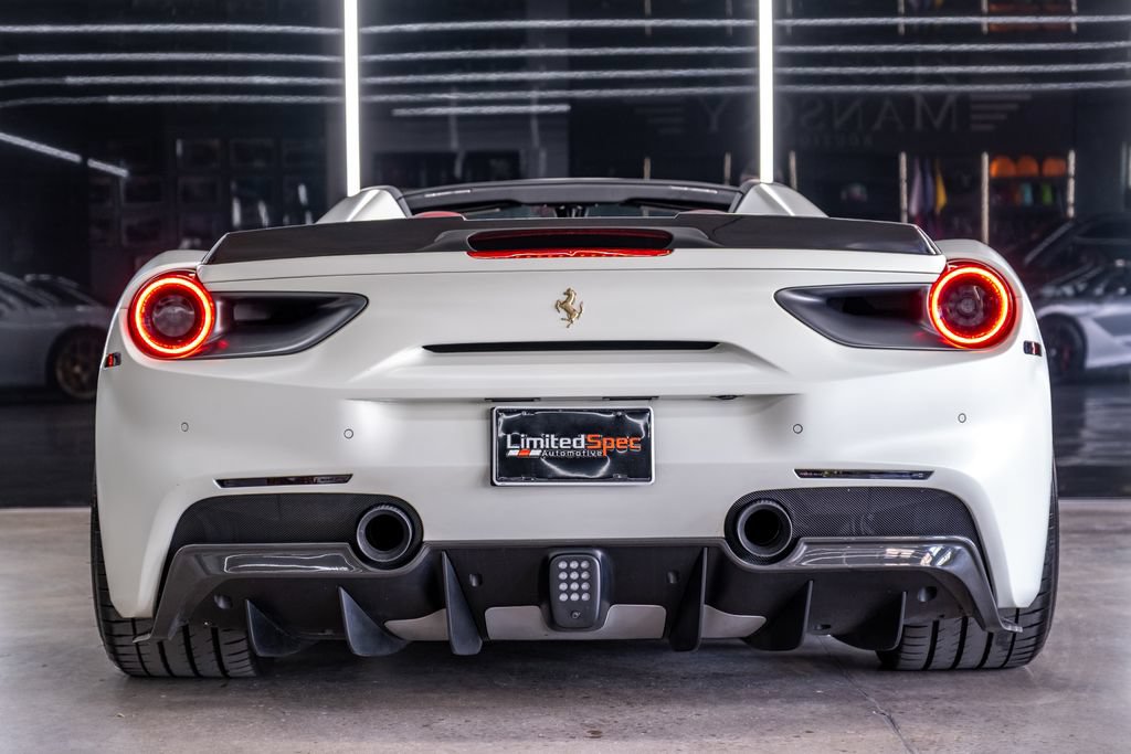 Used 2018 Ferrari 488 Spider RWD image 19