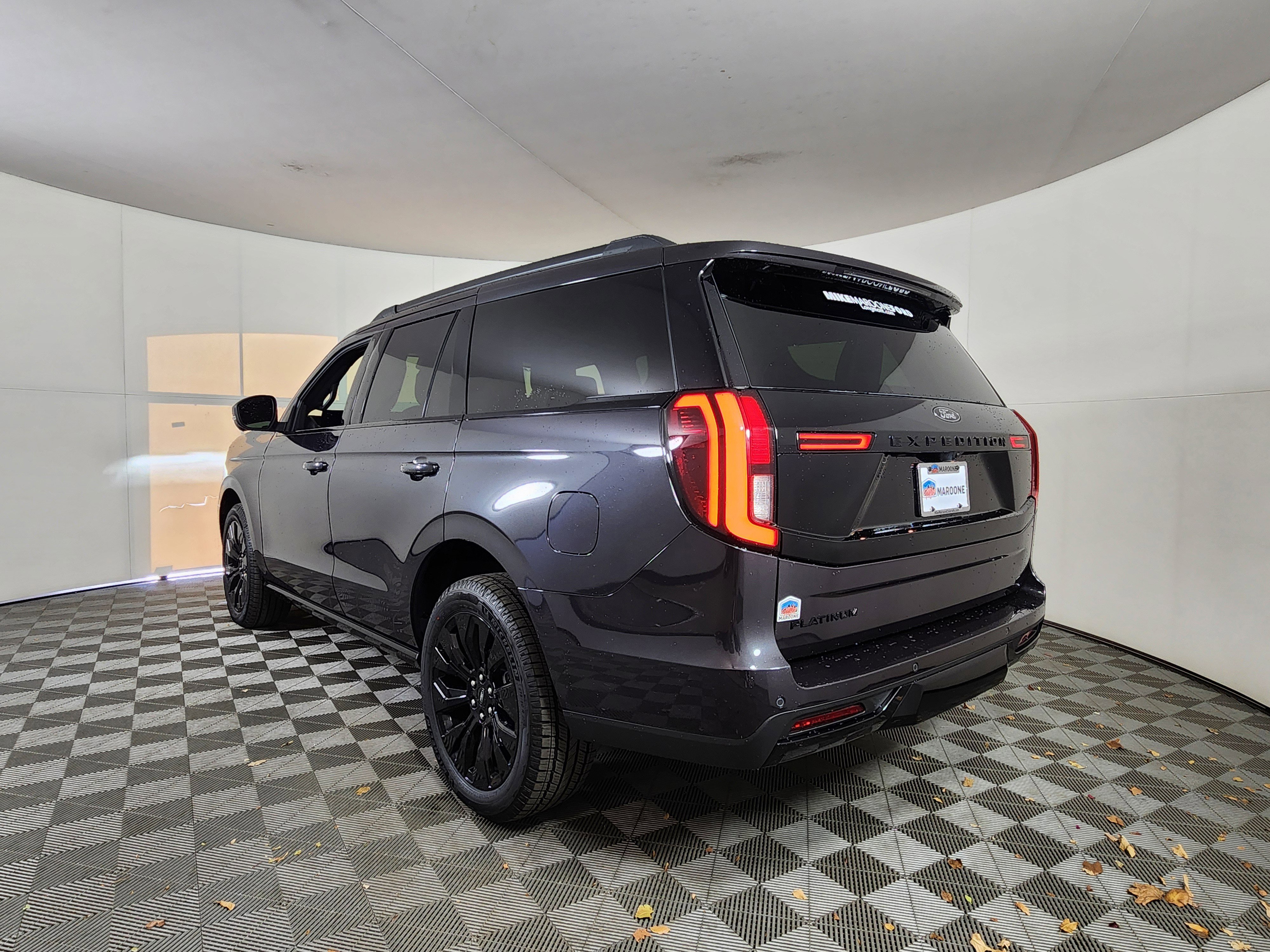 New 2025 Ford Expedition Platinum w/ Stealth Appearance Package image 5