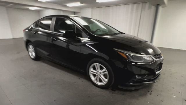 Certified 2018 Chevrolet Cruze LT FWD image 2
