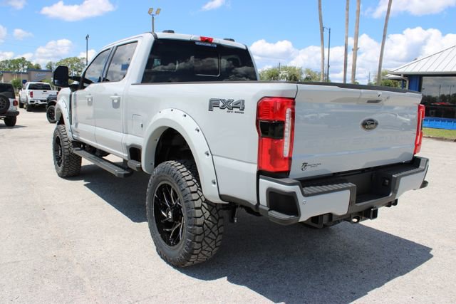 Used 2025 Ford F250 Lariat w/ Black Appearance Package AWD/4WD image 8