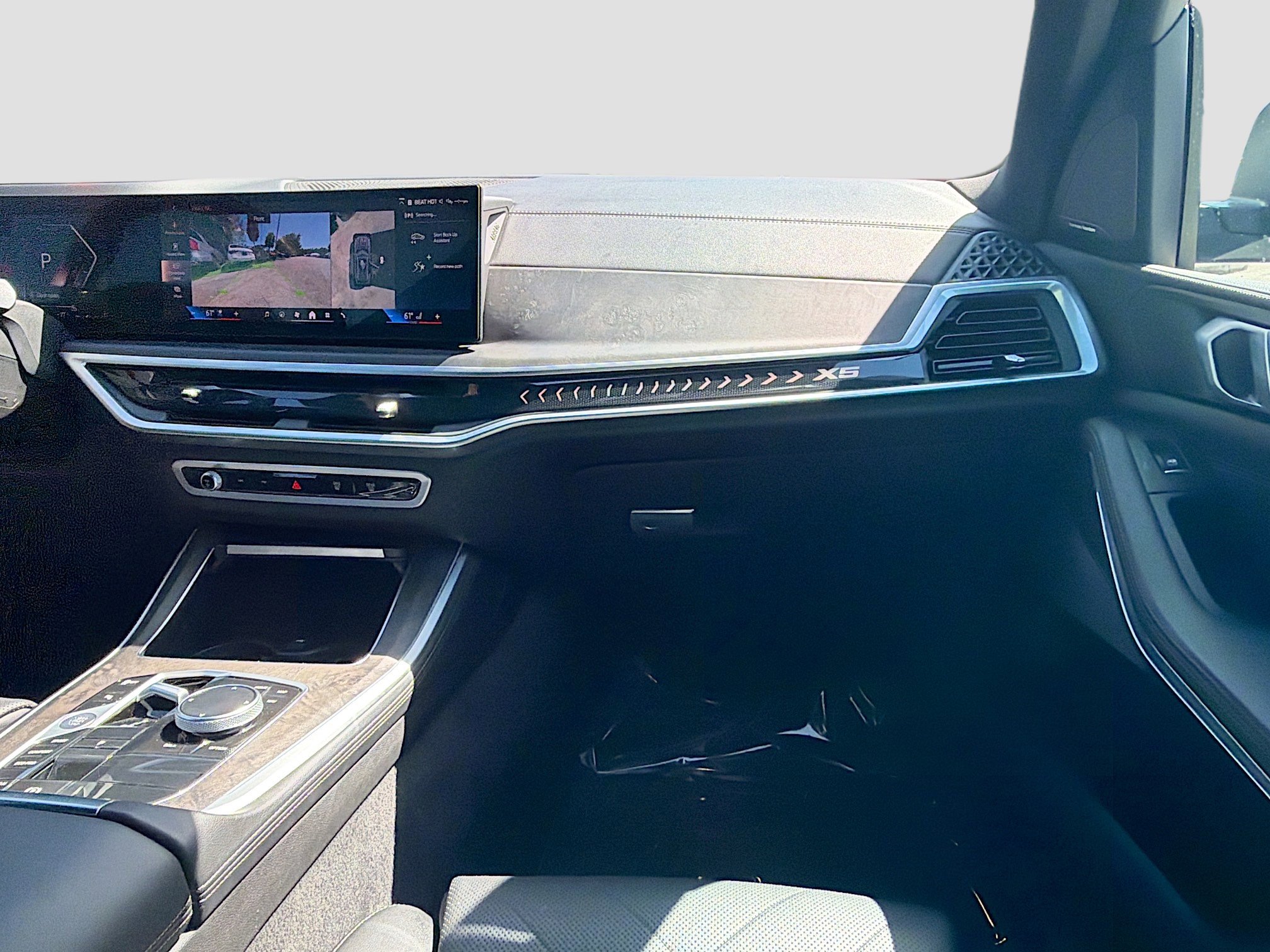 Used 2024 BMW X5 sDrive40i w/ Premium Package image 18