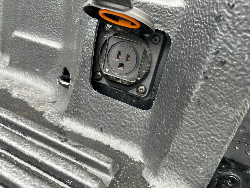 Used 2025 GMC Sierra 1500 SLT image 31