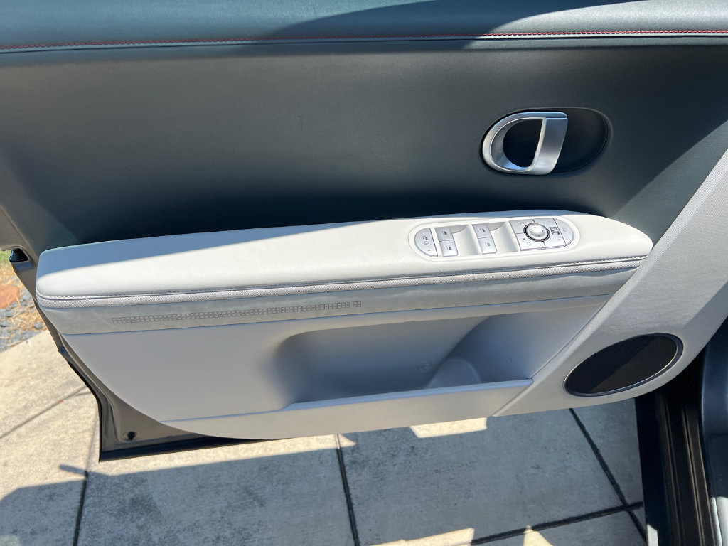 Used 2023 Hyundai Ioniq 5 SEL w/ Cargo Package RWD image 16