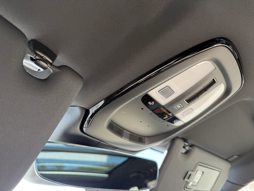 New 2026 Volvo XC60 B5 Plus w/ Protection Package Premier image 25