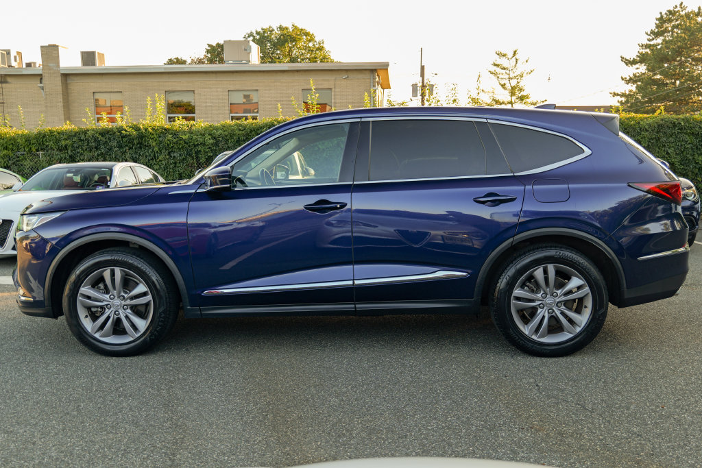 Used 2023 Acura MDX SH-AWD image 4