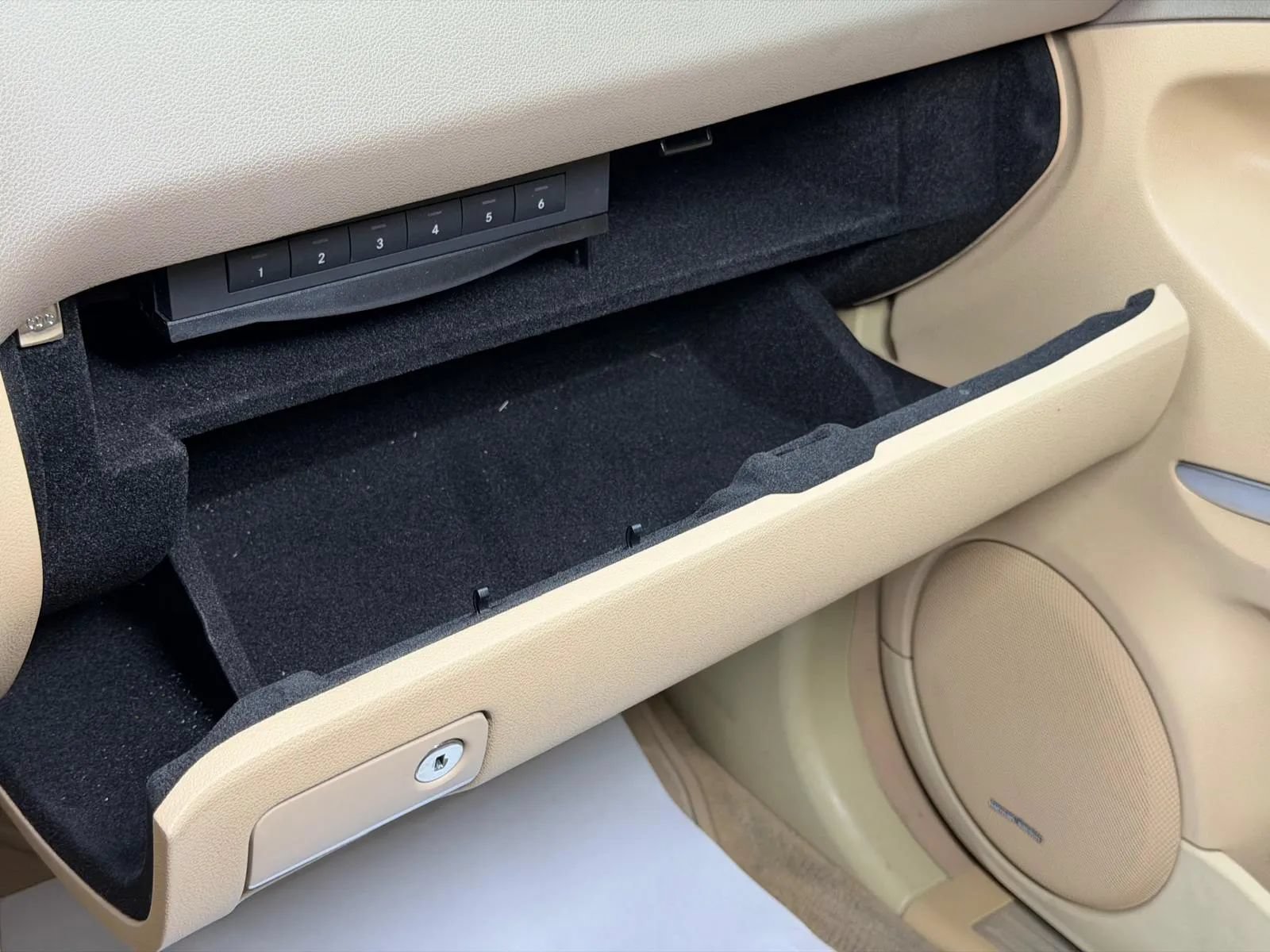 Used 2007 Mercedes-Benz ML 350 4MATIC w/ P2 Pkg image 37