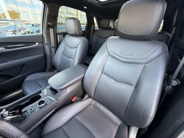 Certified 2024 Cadillac XT5 Premium Luxury w/ LPO, Floor Liner Package AWD/4WD image 52