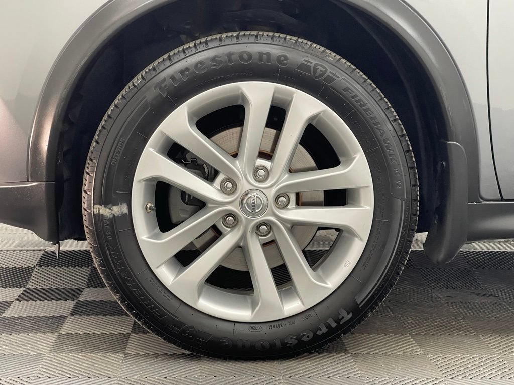 Used 2015 Nissan Juke S FWD image 12