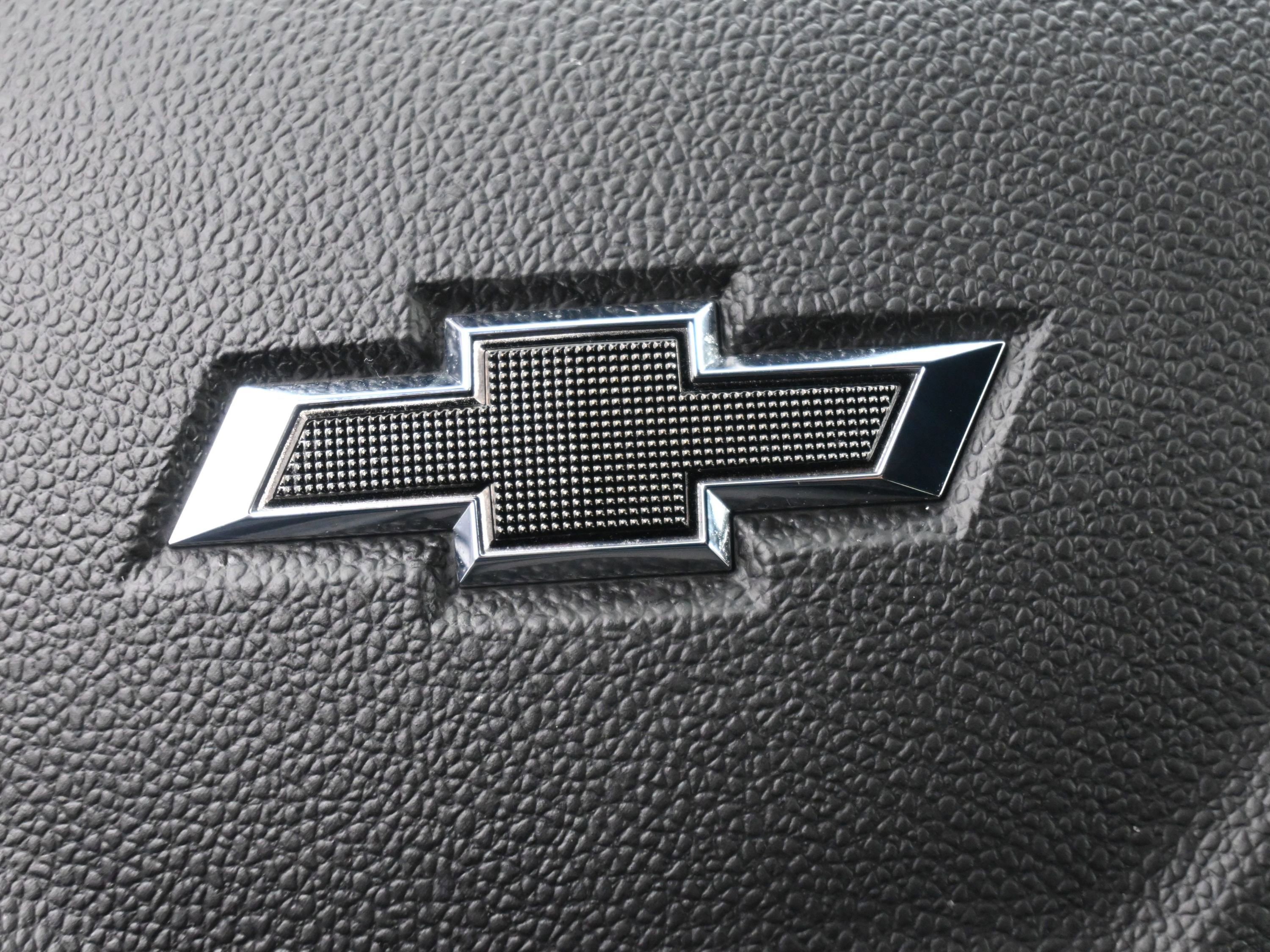 Used 2025 Chevrolet Trax RS image 25