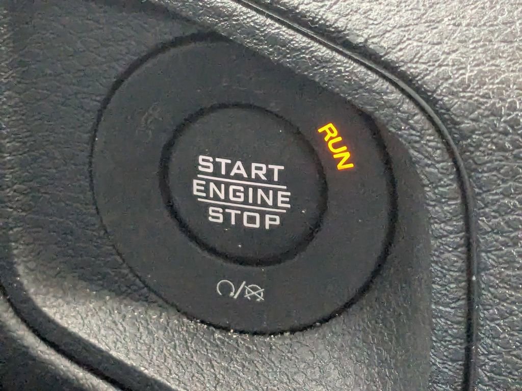 Used 2024 Jeep Wrangler Sport AWD/4WD image 19