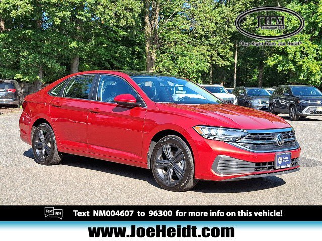 Used 2022 Volkswagen Jetta SE w/ Panoramic Sunroof Package