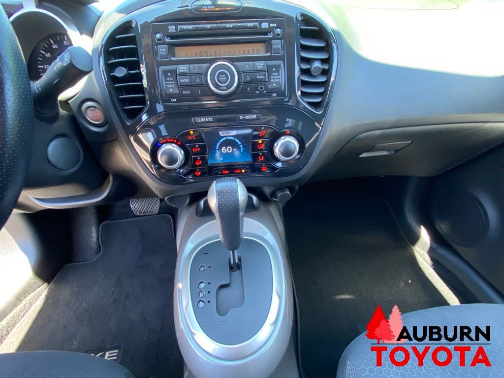 Used 2011 Nissan Juke SV FWD image 39