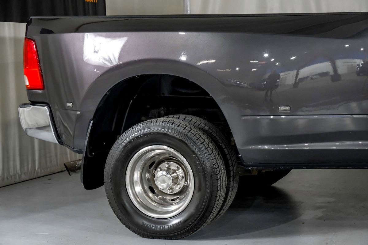 Used 2015 RAM 3500 Tradesman w/ Chrome Appearance Group image 6