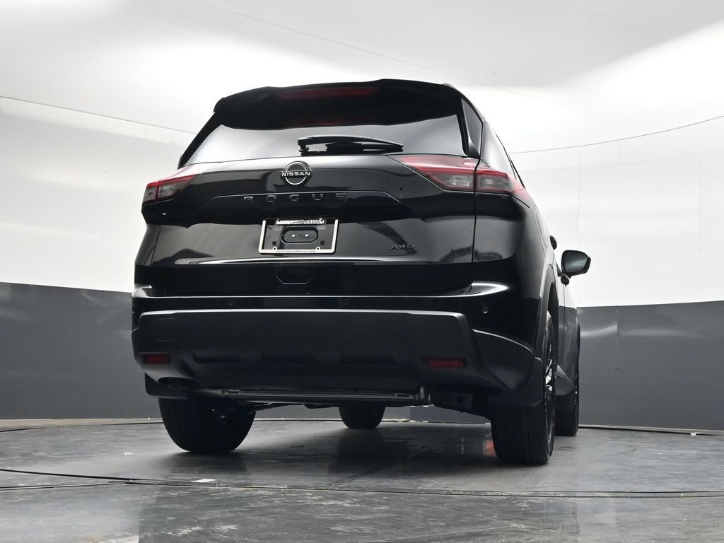 New 2026 Nissan Rogue Dark Armor AWD/4WD image 30
