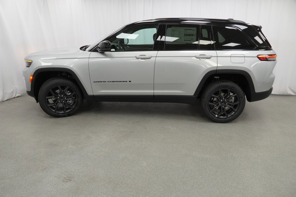 New 2025 Jeep Grand Cherokee Limited image 14