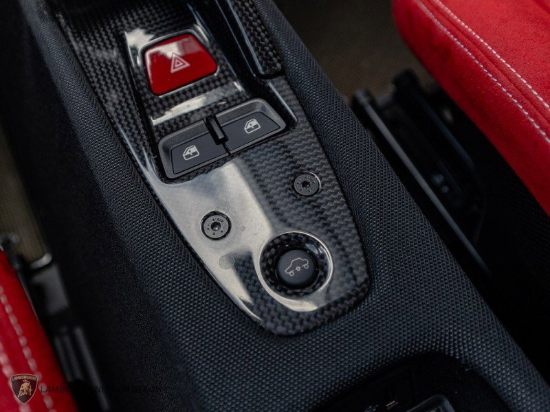 Used 2015 Ferrari 458 Speciale Coupe image 16