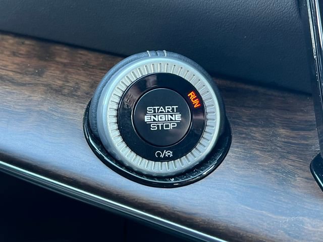 Certified 2024 Jeep Grand Wagoneer L 4WD image 33