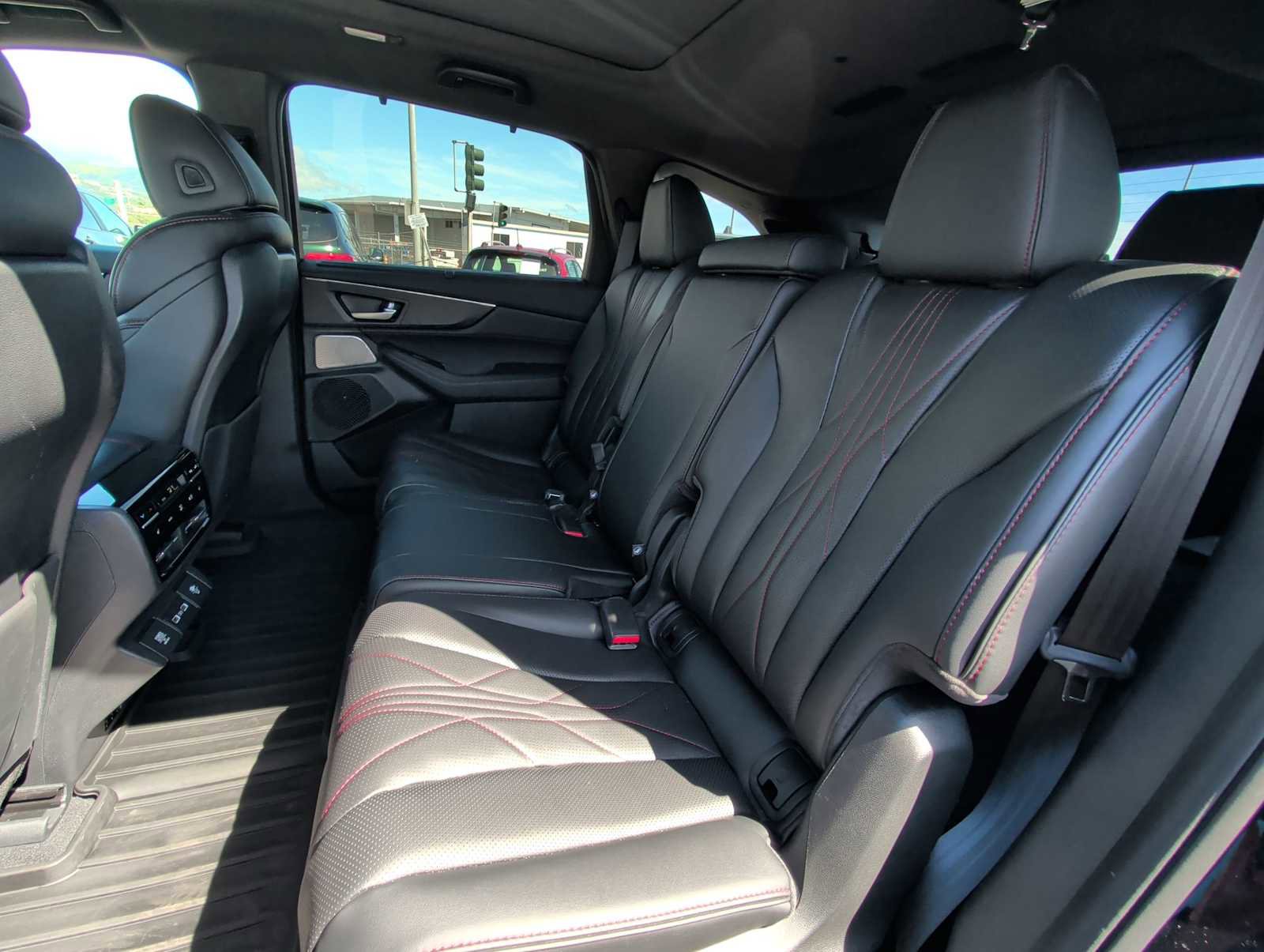 Used 2022 Acura MDX Type S image 25
