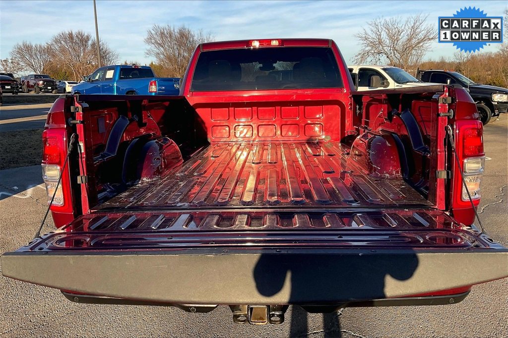 Used 2024 RAM 3500 Big Horn w/ Sport Appearance Package image 35